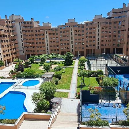 Residencial En Madrid Alquiler De Corta Estancia No Turistico Kültér fotó