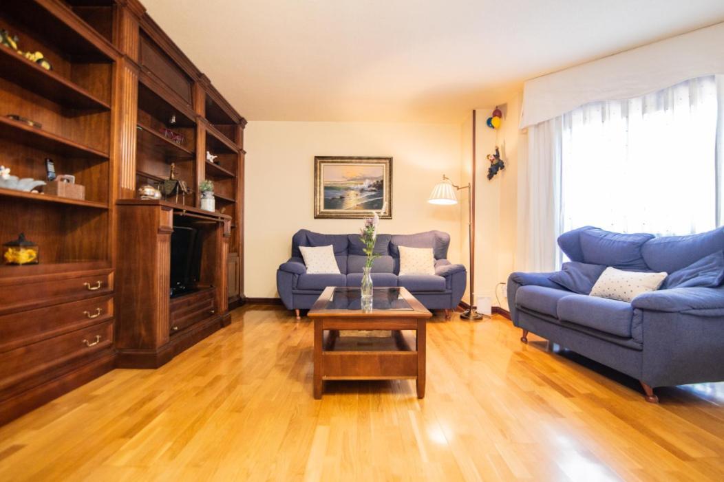 Residencial En Madrid Alquiler De Corta Estancia No Turistico Kültér fotó