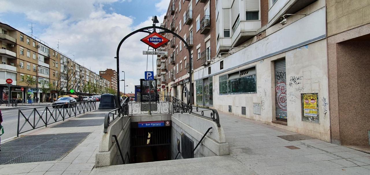 Residencial En Madrid Alquiler De Corta Estancia No Turistico Kültér fotó