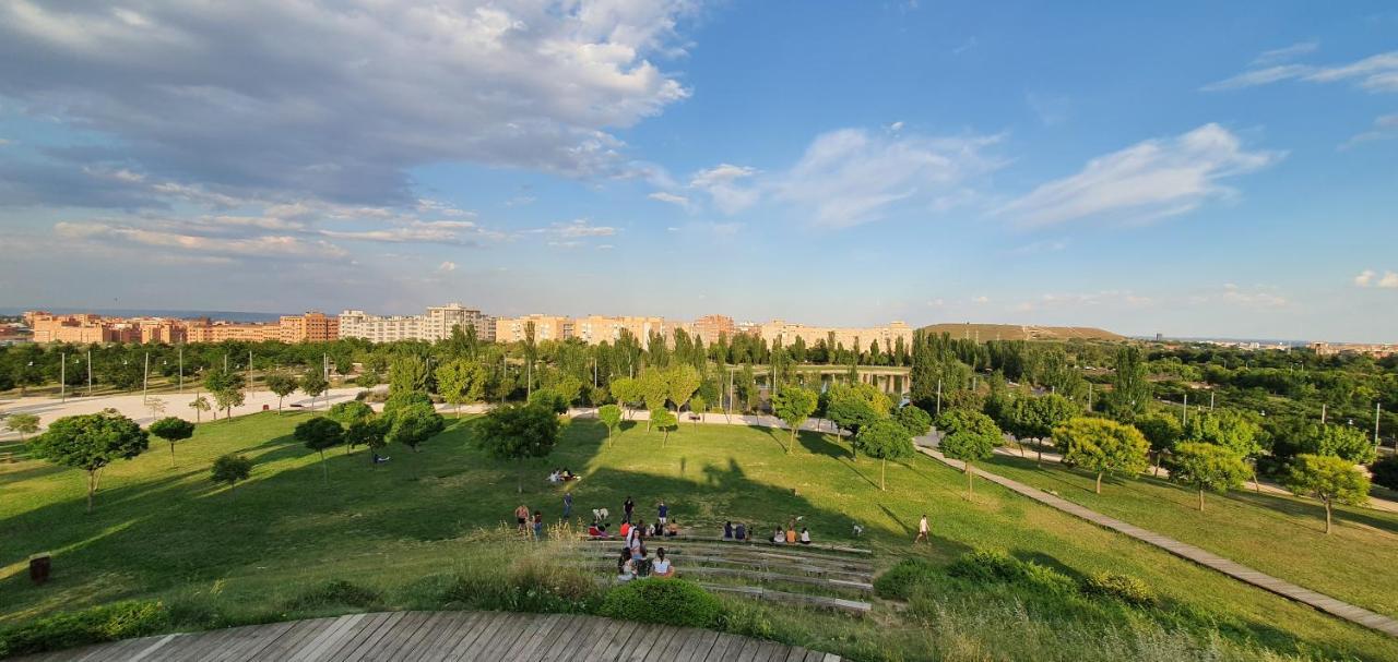 Residencial En Madrid Alquiler De Corta Estancia No Turistico Kültér fotó