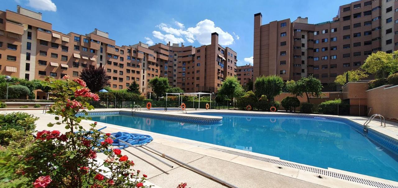 Residencial En Madrid Alquiler De Corta Estancia No Turistico Kültér fotó